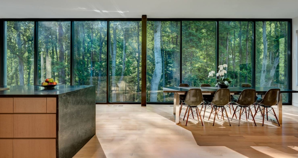 Bridge House. Photo:  Höweler + Yoon Architecture, ©Jeff Wolfram