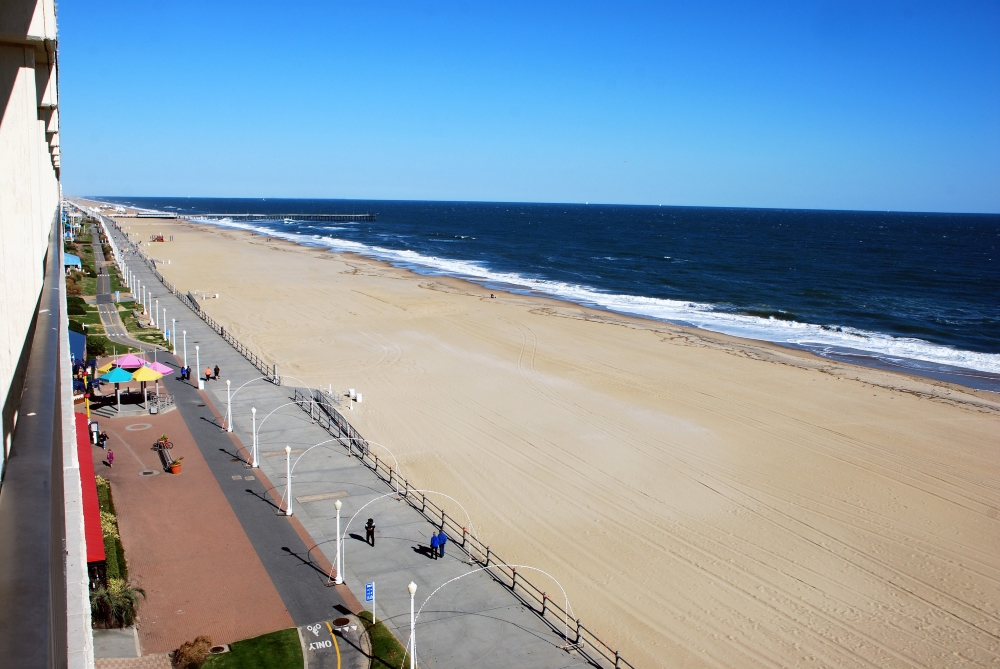 Le célèbre boardwalk de Virginia Beach. Photo: BeyondDC, Flickr