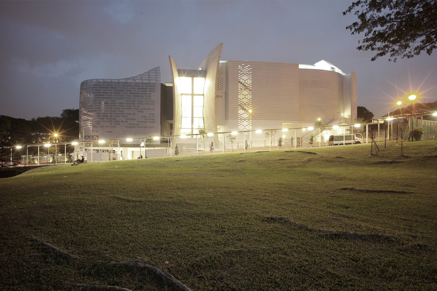 Église Grace Assembly of God, Singapour. Photo: laudarchitects.com.