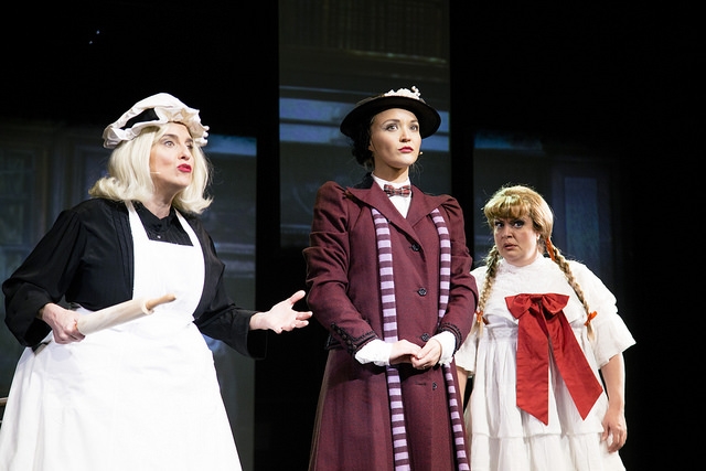 Clin d’œil à Mary Poppins. Photo: François Laplante Delagrave.