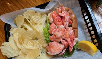 Photo: Facebook Maine Foody Tour Homard et chips