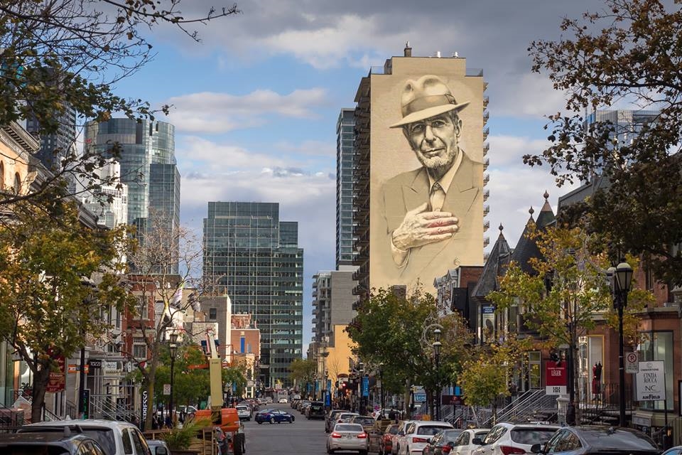 L’immense fresque de Leonard Cohen sur la rue Crescent. Photo: Olivier Bousquet