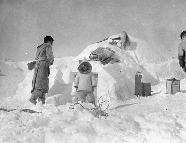 Photo: J. C. Jackson, Bibliothèque et Archives Canada