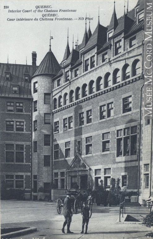 Photo: Neurdein Frères. Don de M. Stanley G. Triggs. © Musée McCord