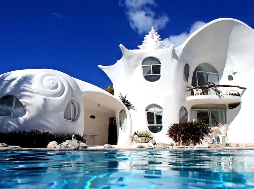 Piscine creusée et ciel bleu, qui dit mieux? Photo: airbnb.com