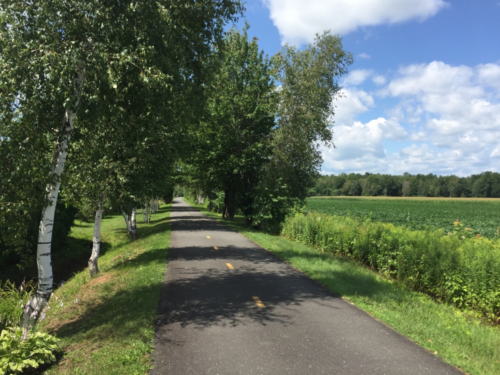 On peut faire de belles randonnées en vélo à Sorel-Tracy. Photo: Claude Deschênes