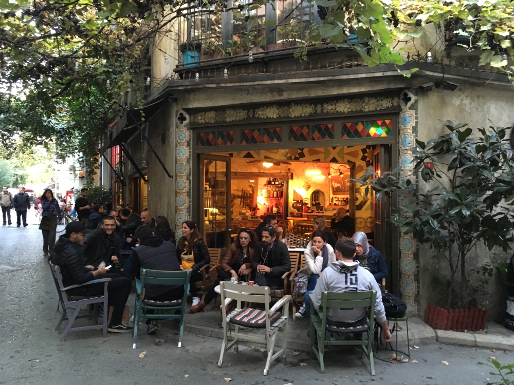 Une des nombreuses terrasses d'Istanbul. Photo: Véronique Leduc